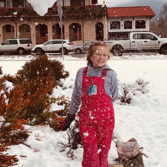 Meet your Posher, Kelsea - Picture 1 of 2